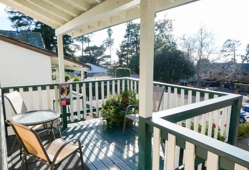 Апартаменты 4 Спальни, Briarwood Inn