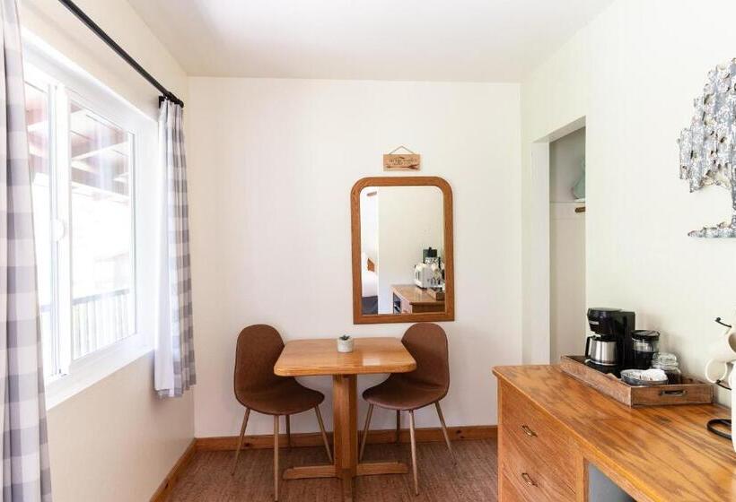 غرفة قياسية مطلة على الجبل, Buckeye Tree Lodge