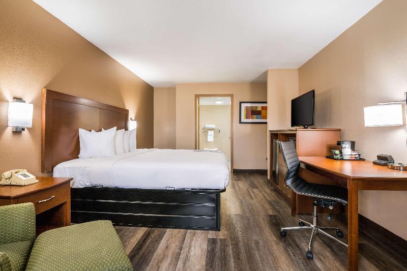 스탠다드 룸 킹사이즈 침대, Surestay Plus Hotel By Best Western Poteau