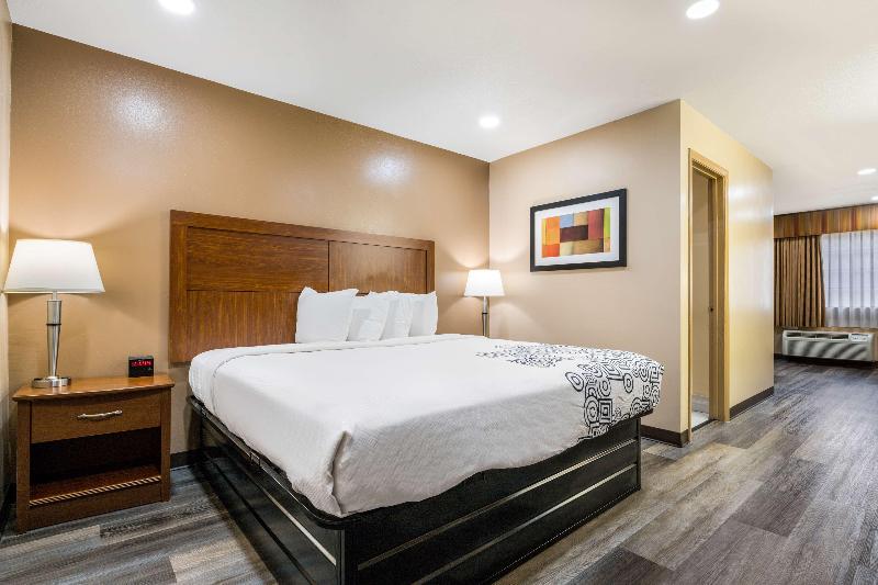 스위트 킹사이즈 침대, Surestay Plus Hotel By Best Western Poteau