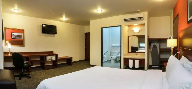 スーペリアースイート, The Bethel Resort & Suites