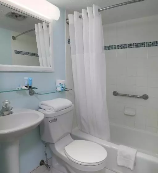 Sviitti Allasnäkymä, Biscayne Family Resort