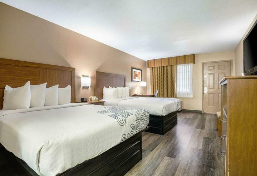 Номер Стандарт, Surestay Plus Hotel By Best Western Poteau