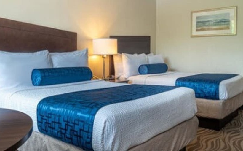 اتاق استاندارد با 2 تخت دوبل, The Breakers Hotel & Suites