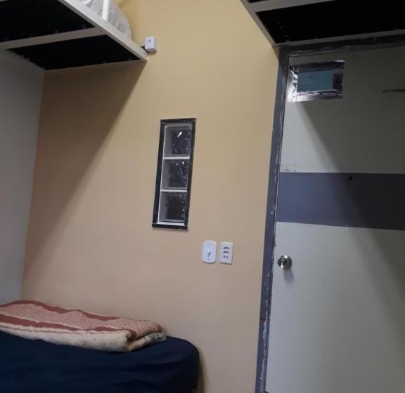 اتاق خانوادگی با سرویس بهداشتی مشترک, Sapucali Privative Hostel