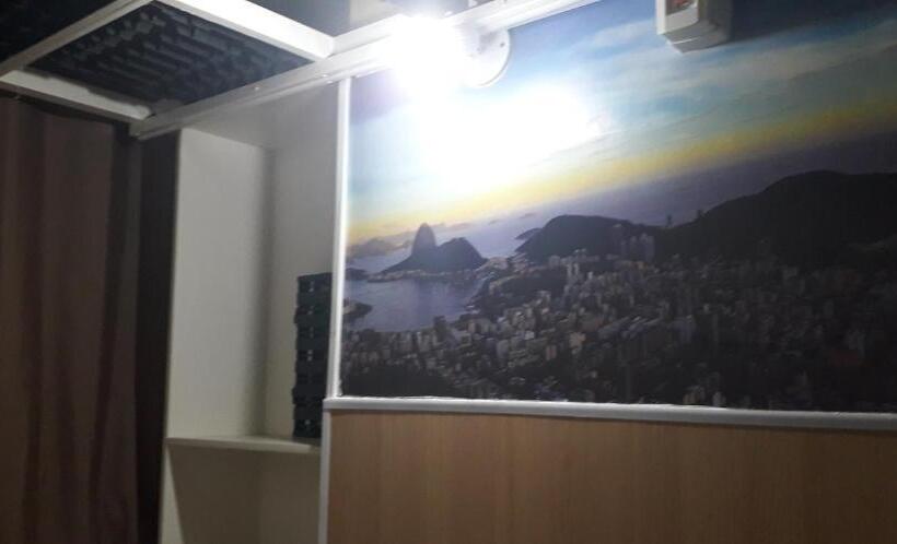 سوییت خانوادگی, Sapucali Privative Hostel