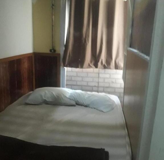 سوییت خانوادگی, Sapucali Privative Hostel