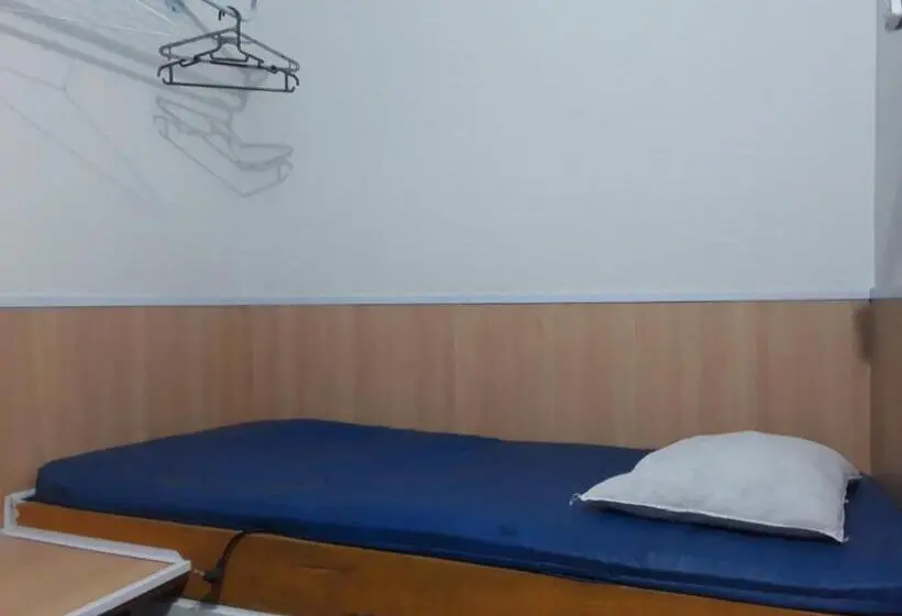 Basic Yhden Hengen Huone, Sapucali Privative Hostel