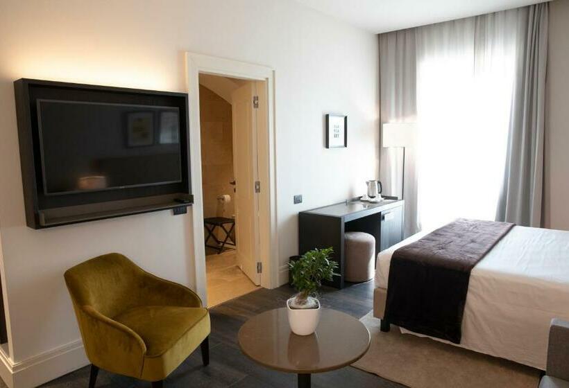 سوییت جونیور, Dogana Resort