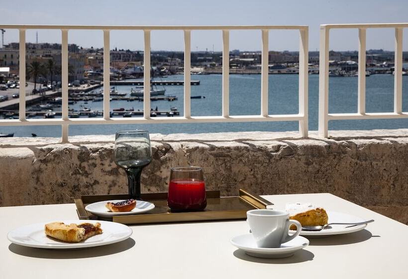 سوییت جونیور با چشم‌انداز دریا, Dogana Resort