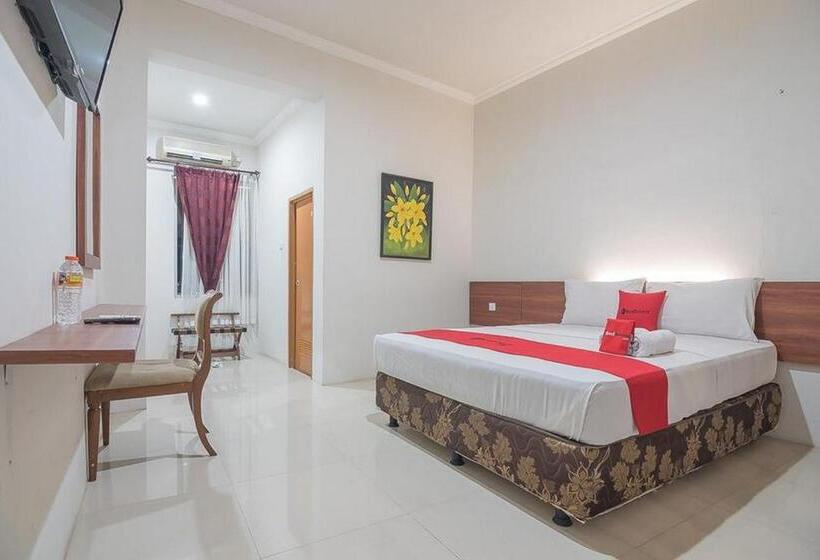 Номер Deluxe, Reddoorz Near Alun Alun Subang