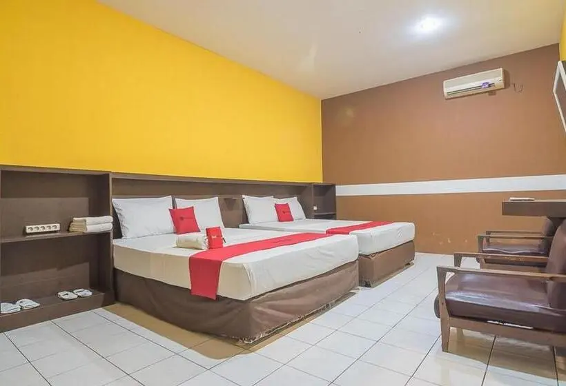 ファミリールーム, Reddoorz Near Alun Alun Subang