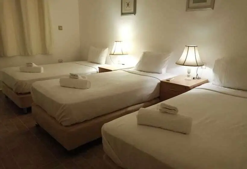 اتاق استاندارد سه نفره, Petra Town Check Inn