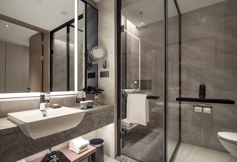 디럭스 룸, Voco Shanghai Hongqiao Hub By Ihg