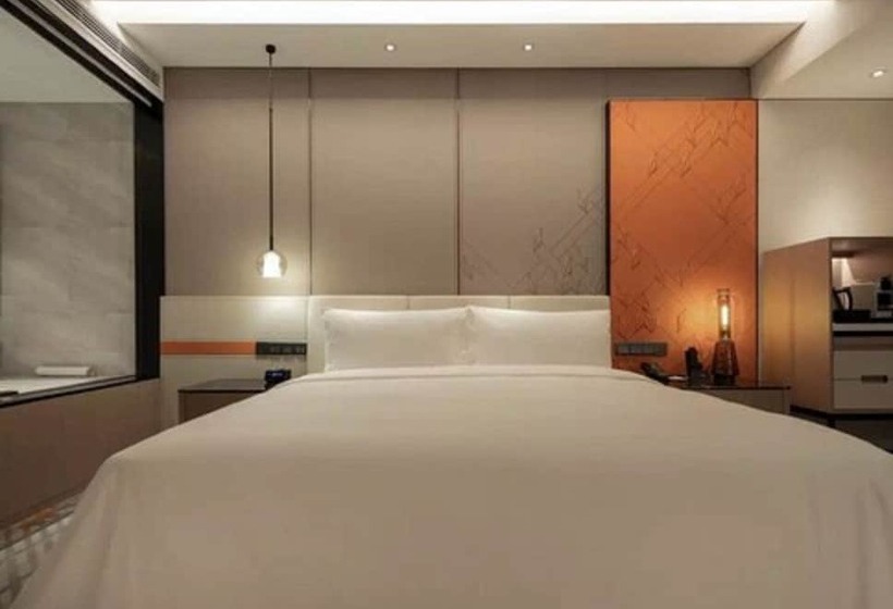 디럭스 룸, Voco Shanghai Hongqiao Hub By Ihg