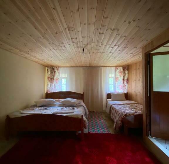 Quarto Triplo Estandar, Guesthouse Bec Villi