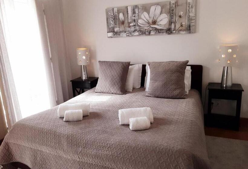 Quarto Dúplex, Villa Zawaia B&b