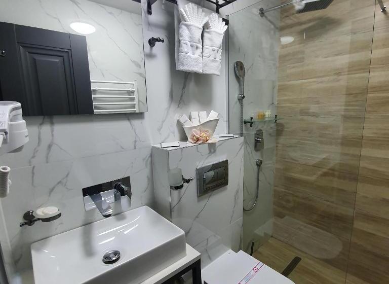 اتاق اکونومی, Dream House Hotel & Spa