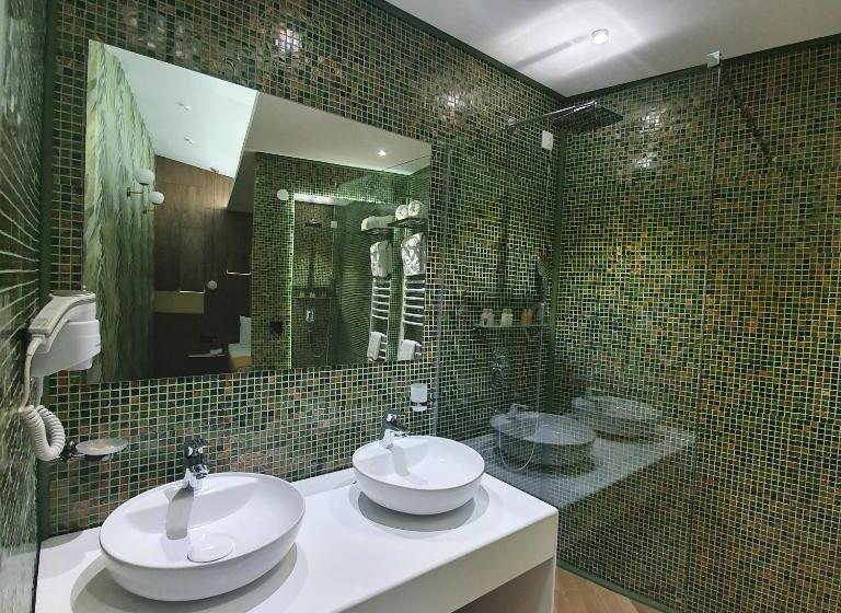 سوییت اجرایی, Dream House Hotel & Spa