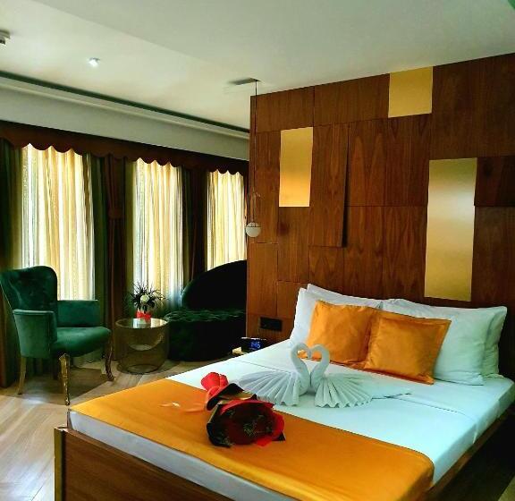 سوییت اجرایی, Dream House Hotel & Spa