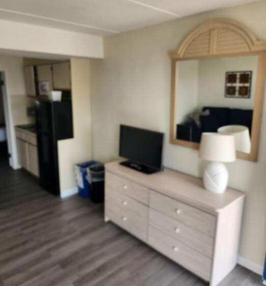 Апартаменты 1 Спальня, Yankee Clipper Resort Motel