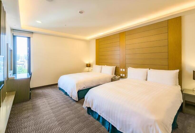 اتاق استاندارد چهار تخته, Cheng Wan Grand