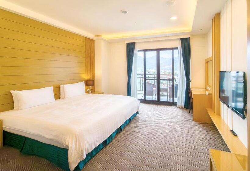 اتاق لوکس, Cheng Wan Grand