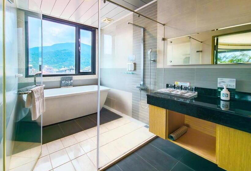 اتاق سوپریور چهار تخته, Cheng Wan Grand