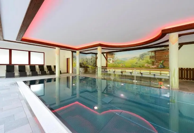 ファミリールーム, Familienhotel Oberkarteis