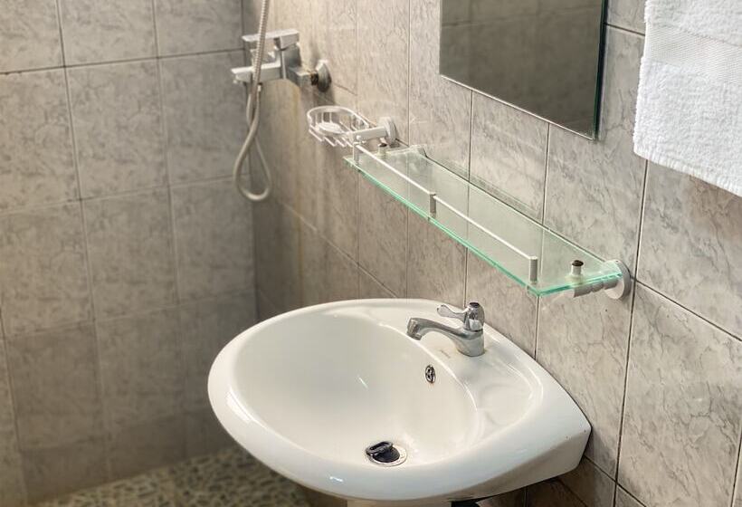 اتاق استاندارد, Grace Lodge