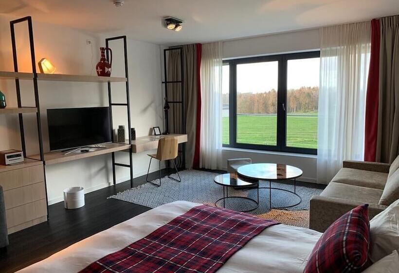 Номер Стандарт, Off