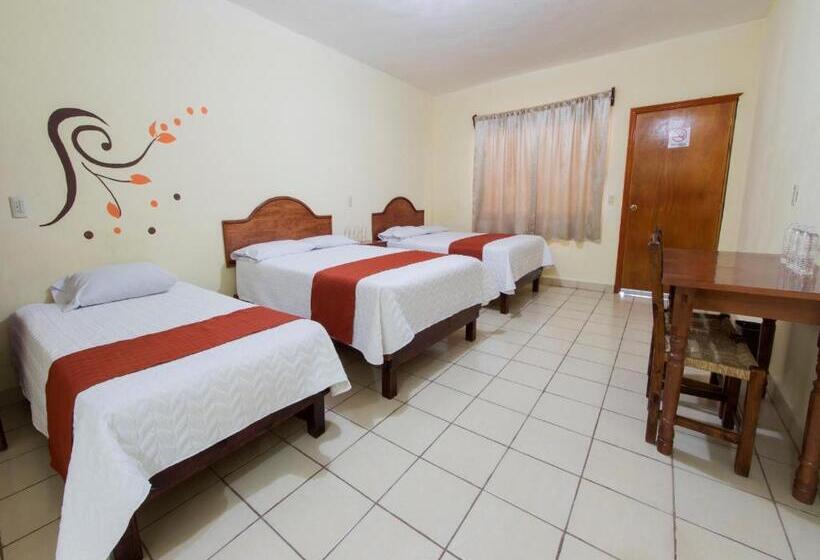 غرفة قياسية ثلاثية, Y Restaurante Villas Del Sol Jalpan