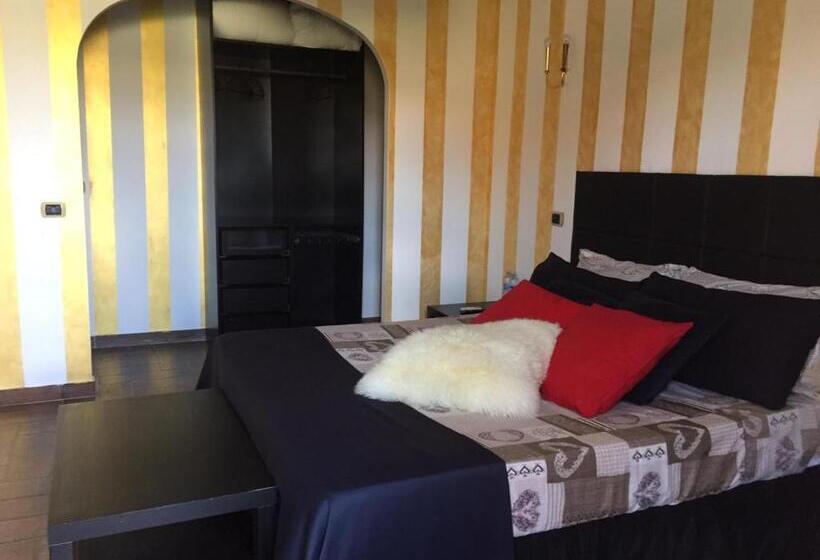 デラックストリプルルーム, Fiumicino A57 Banano