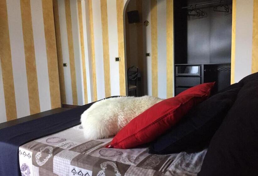 キングサイズベッドのスーペリアルーム, Fiumicino A57 Banano