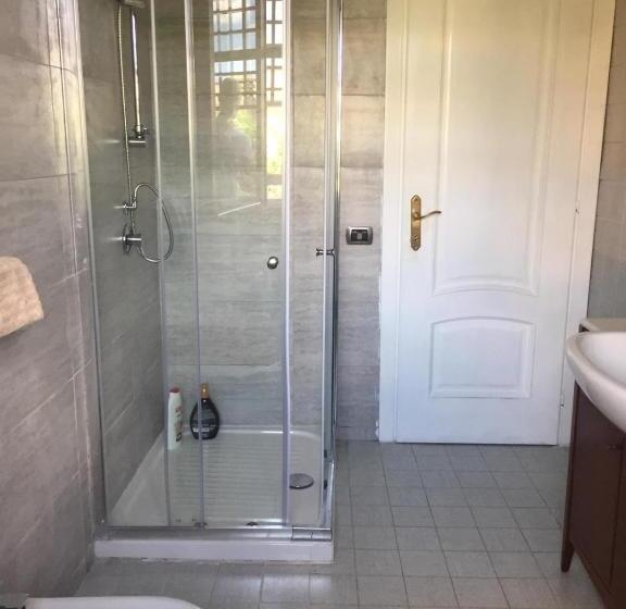 キングサイズベッドのスーペリアルーム, Fiumicino A57 Banano