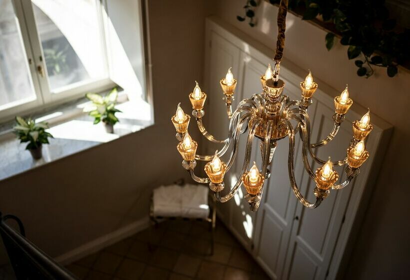 سوییت جونیور, Boutique Lodge & Suites