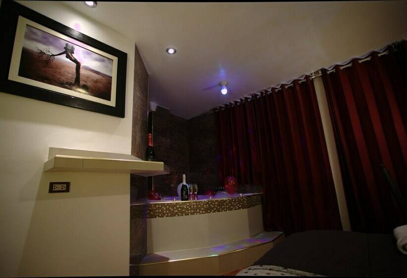 デラックススタジオ, Puno Victoria Suites