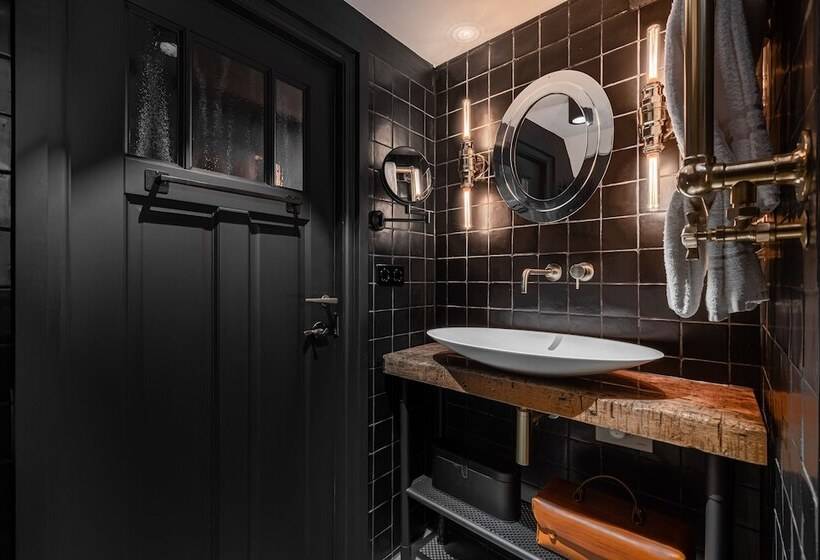 Deluxe Room, Boutique Hotel The Craftsmen