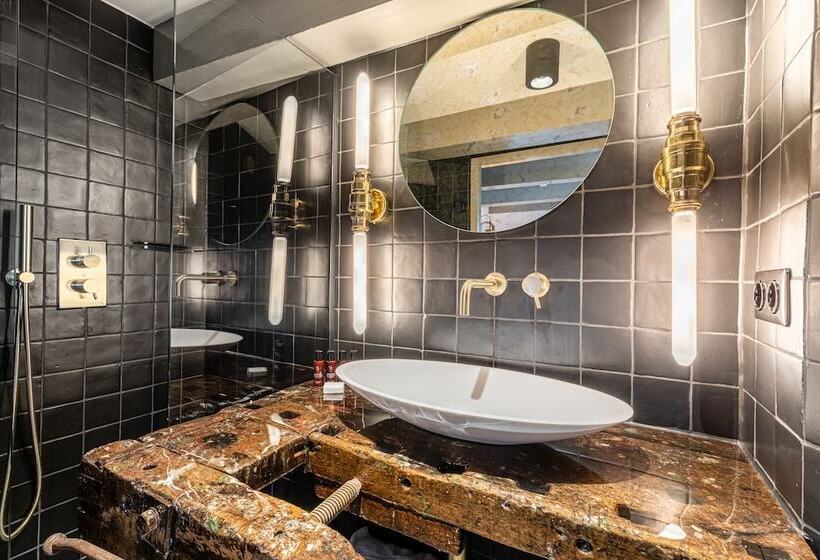 Standard Single Room, Boutique Hotel The Craftsmen