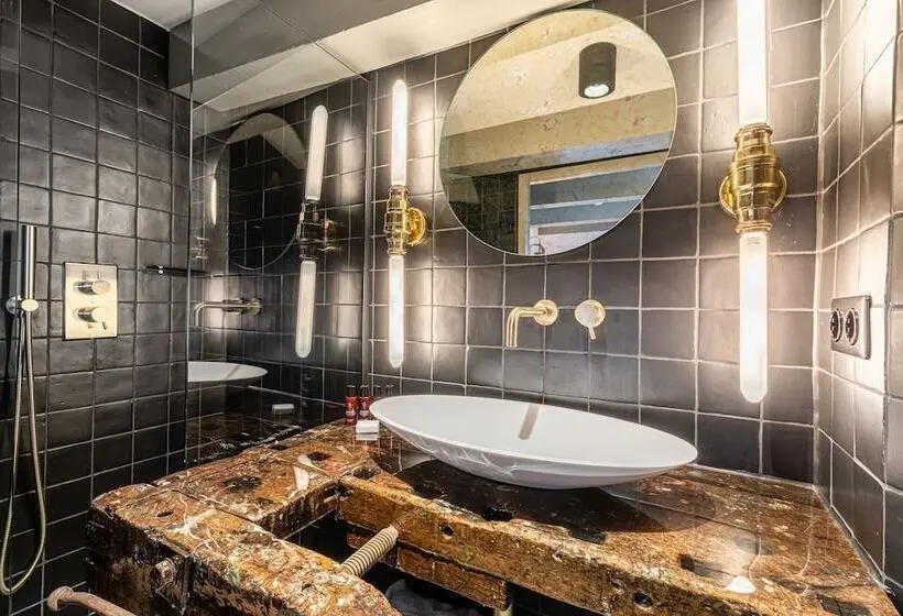 Standard Single Room, Boutique Hotel The Craftsmen