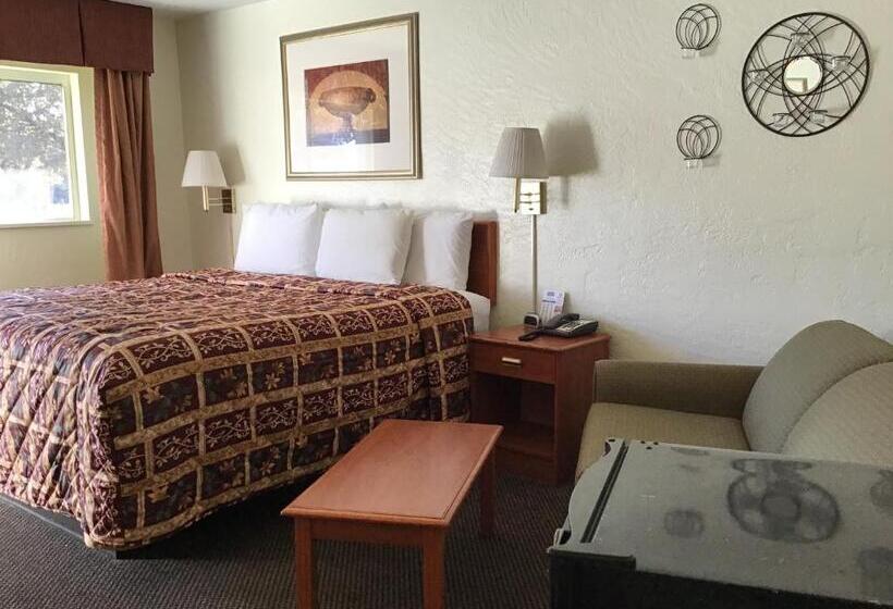 Стандартный Номер Кровать Кинг, Budget Inn & Suites Colby