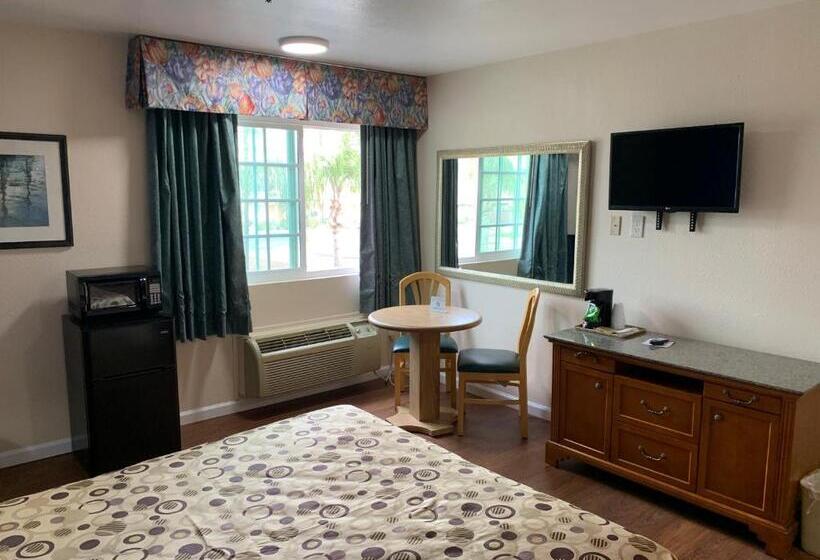 장애인을 위한 스탠다드 룸, California Inn And Suites Bakersfield