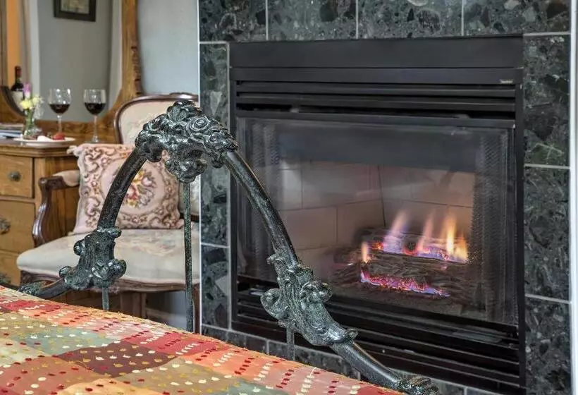 バスタブ付きスタンダードルーム, Candlelight Inn Napa Valley