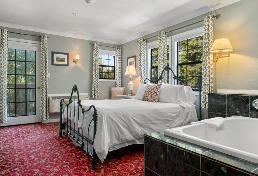Номер Стандарт с Гидромассажем, Candlelight Inn Napa Valley