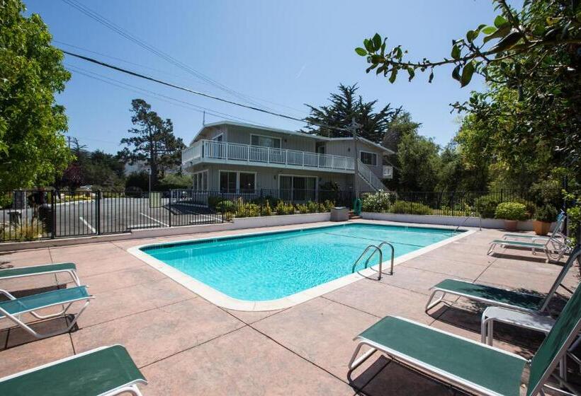 Номер Стандарт 2 Двуспальные Кровати, Carmel River Inn