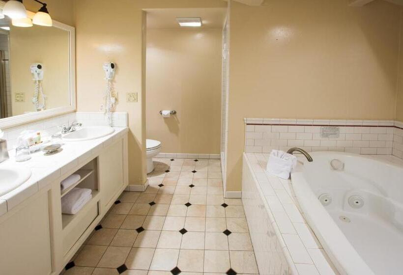 1间卧室的房子, Carmel River Inn