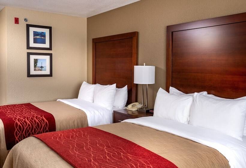 带2个双人床的标准工作室, Comfort Inn River's Edge