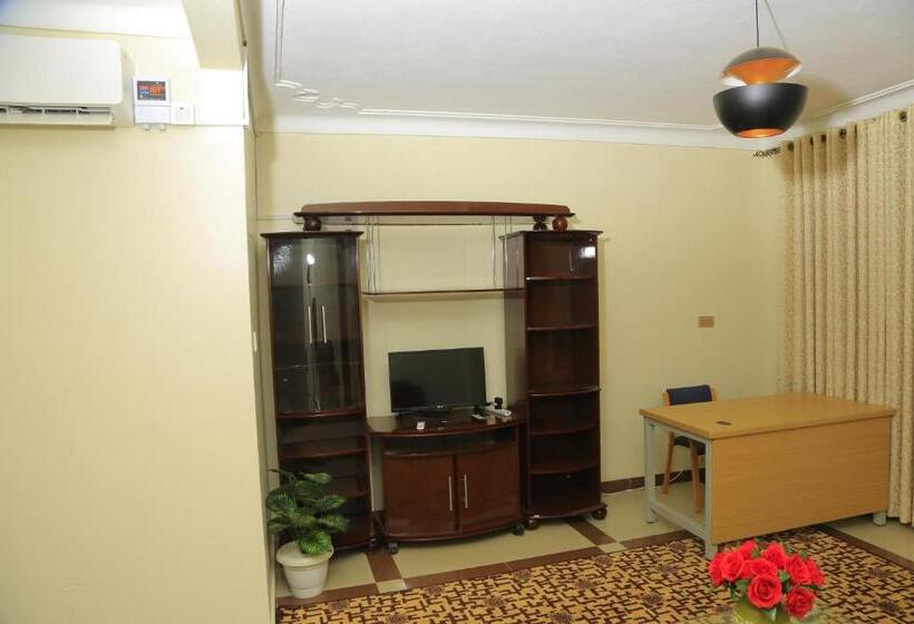 استودیوی لوکس, Airport Hotel Entebbe