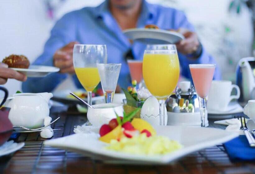 اتاق سوپریور خانوادگی, Airport Hotel Entebbe