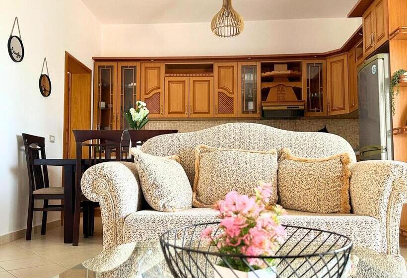 آپارتمان 2 خوابه با چشم‌انداز دریا, Viewtopia House